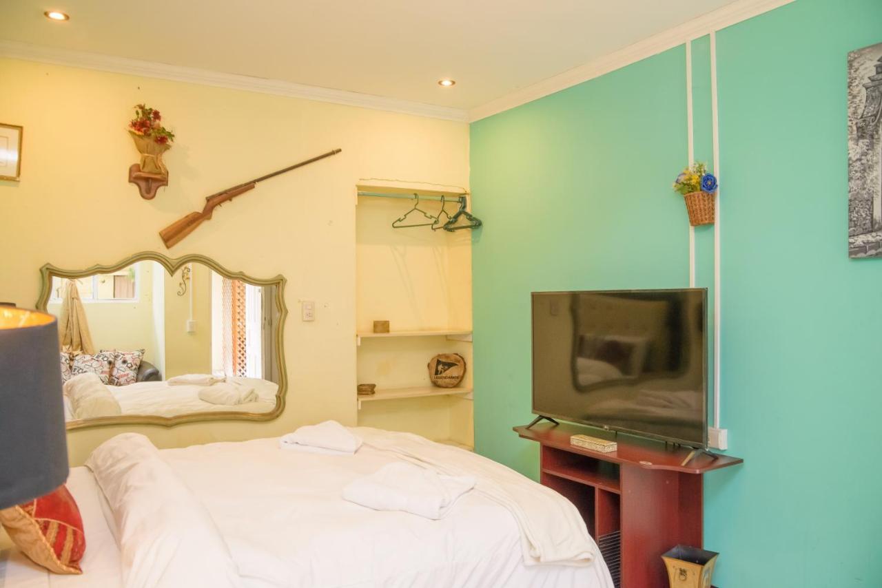 Hotel Vintage "Casa Las Flores" Quetzaltenango Ngoại thất bức ảnh
