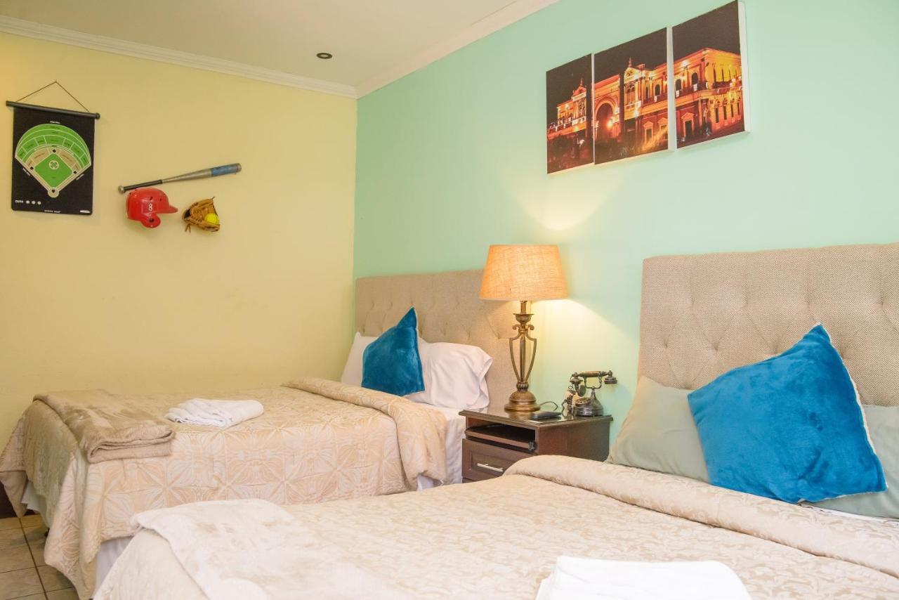 Hotel Vintage "Casa Las Flores" Quetzaltenango Ngoại thất bức ảnh